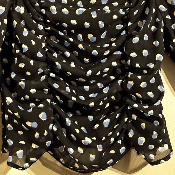 Brand is Pleione , fancy top crop - Picture 3 of 6